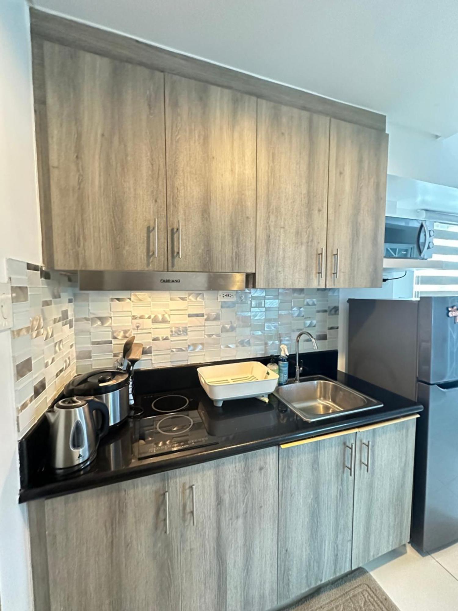 Chen'S Cozy 2Bedroom @ Coast Residences Manila Exterior foto